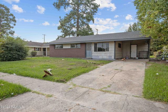 305 Thelma Drive, Lafayette, LA 70506