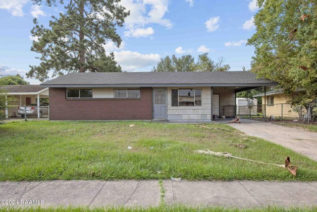 305 Thelma Drive, Lafayette, LA 70506
