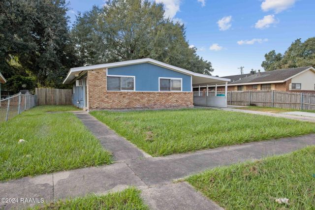 305 Thelma Drive, Lafayette, LA 70506