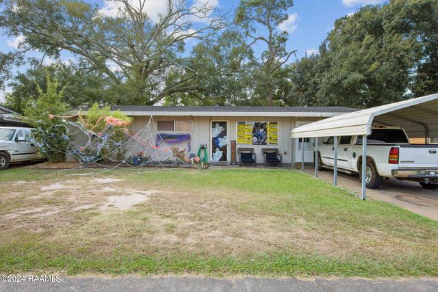 305 Thelma Drive, Lafayette, LA 70506