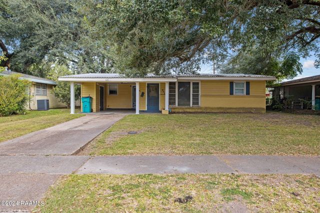 305 Thelma Drive, Lafayette, LA 70506
