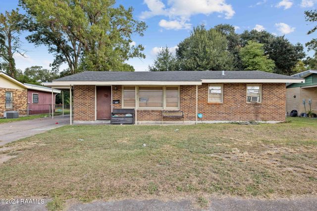 305 Thelma Drive, Lafayette, LA 70506