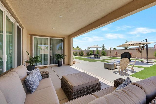 7000 skyward, Roseville, CA 95747