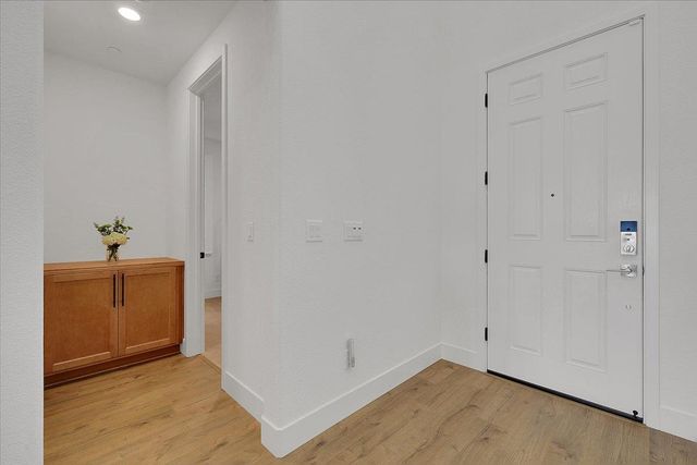 7000 skyward, Roseville, CA 95747