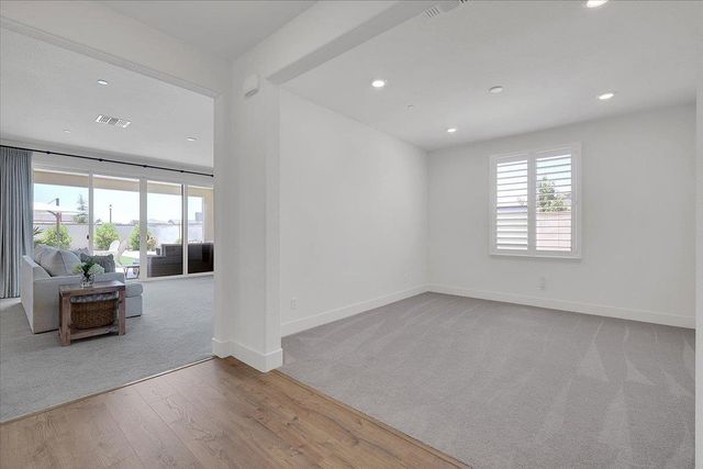 7000 skyward, Roseville, CA 95747