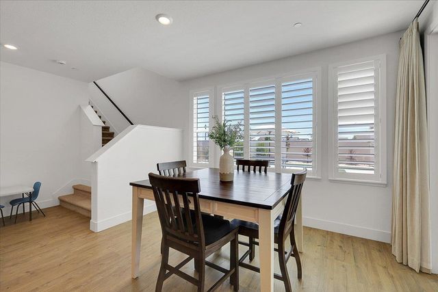 7000 skyward, Roseville, CA 95747