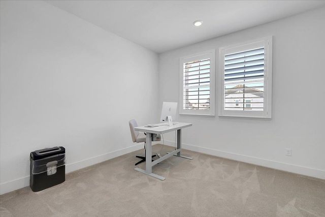 7000 skyward, Roseville, CA 95747
