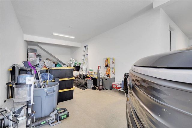 7000 skyward, Roseville, CA 95747