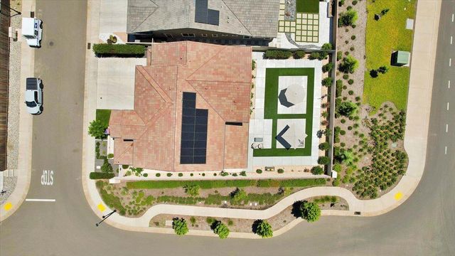 7000 skyward, Roseville, CA 95747