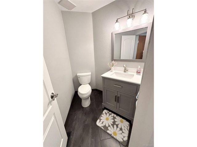 1417 Mcintosh Ave, Broomfield, CO 80020