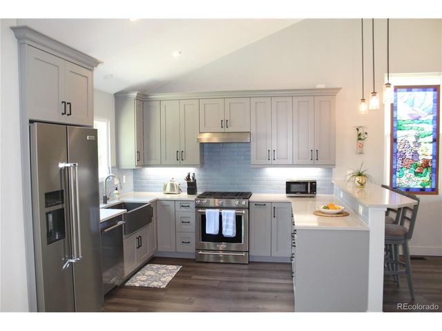 1417 Mcintosh Ave, Broomfield, CO 80020