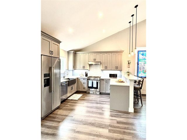 1417 Mcintosh Ave, Broomfield, CO 80020