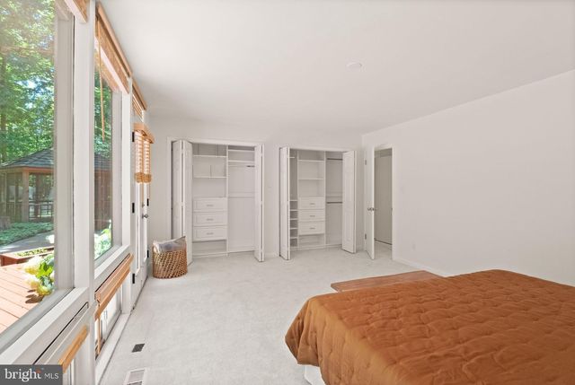11609 SOURWOOD LN, Reston, VA 20191