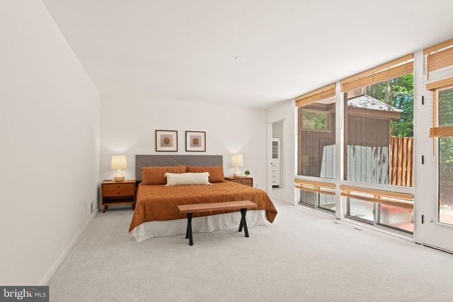 11609 SOURWOOD LN, Reston, VA 20191