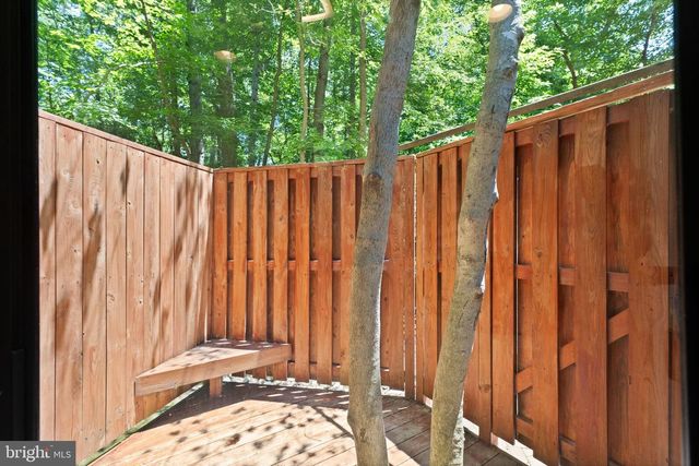 11609 SOURWOOD LN, Reston, VA 20191