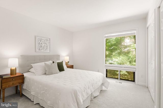11609 SOURWOOD LN, Reston, VA 20191