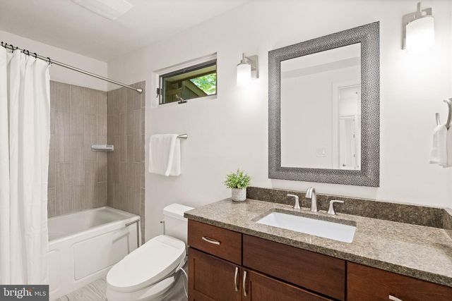 11609 SOURWOOD LN, Reston, VA 20191