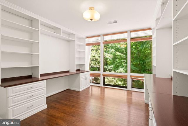 11609 SOURWOOD LN, Reston, VA 20191
