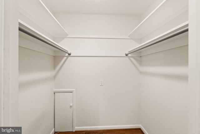 11609 SOURWOOD LN, Reston, VA 20191