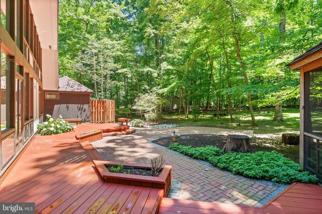 11609 SOURWOOD LN, Reston, VA 20191