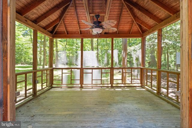 11609 SOURWOOD LN, Reston, VA 20191