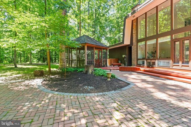 11609 SOURWOOD LN, Reston, VA 20191