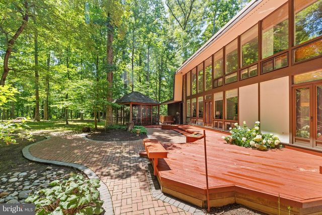 11609 SOURWOOD LN, Reston, VA 20191
