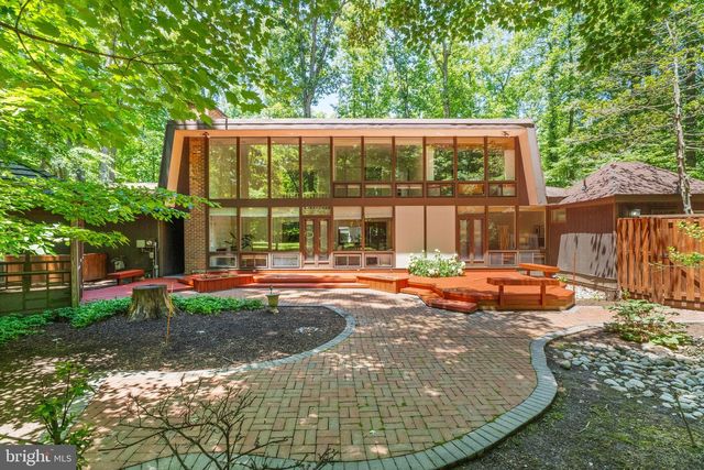 11609 SOURWOOD LN, Reston, VA 20191