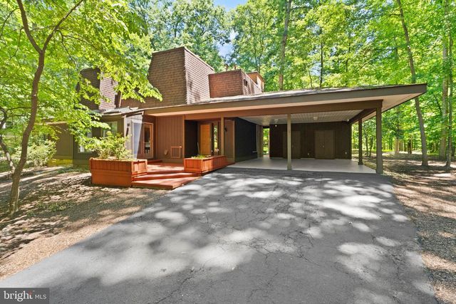 11609 SOURWOOD LN, Reston, VA 20191