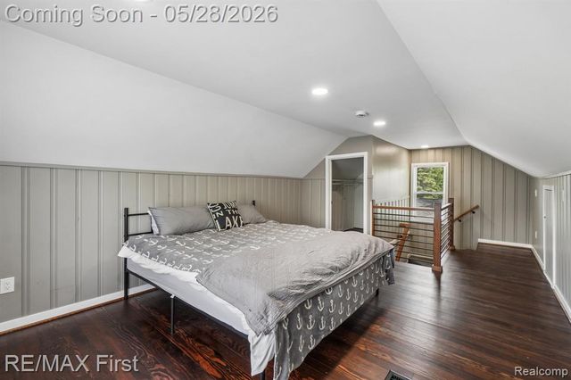 9403 Buckingham Street, White Lake, MI 48386