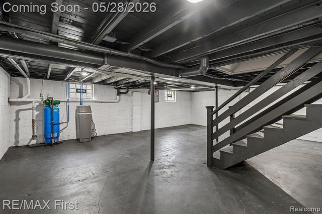 9403 Buckingham Street, White Lake, MI 48386