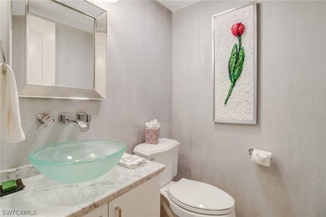 4041 Gulf Shore BLVD N PH-7, Naples, FL 34103