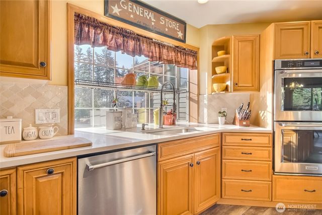 24608 SE 387th Street, Enumclaw, WA 98022