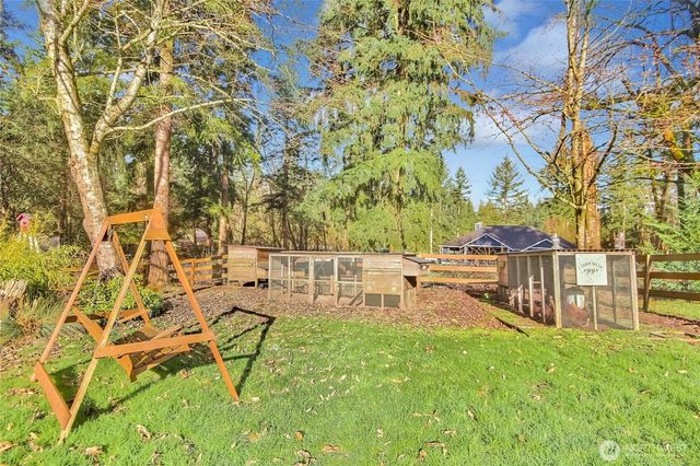 24608 SE 387th Street, Enumclaw, WA 98022