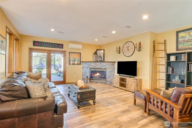 24608 SE 387th Street, Enumclaw, WA 98022