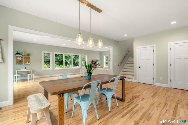 11 Harness Way, Granby, CT 06035