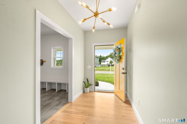 11 Harness Way, Granby, CT 06035