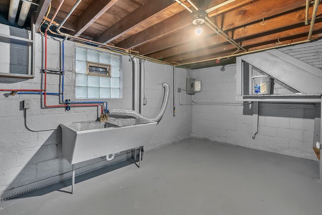 7007 Marshall Avenue, Hammond, IN 46323