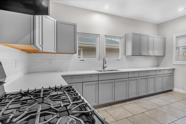 7007 Marshall Avenue, Hammond, IN 46323