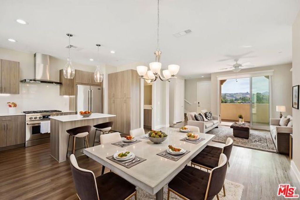 4416 Paxton Place, Calabasas, CA 91302