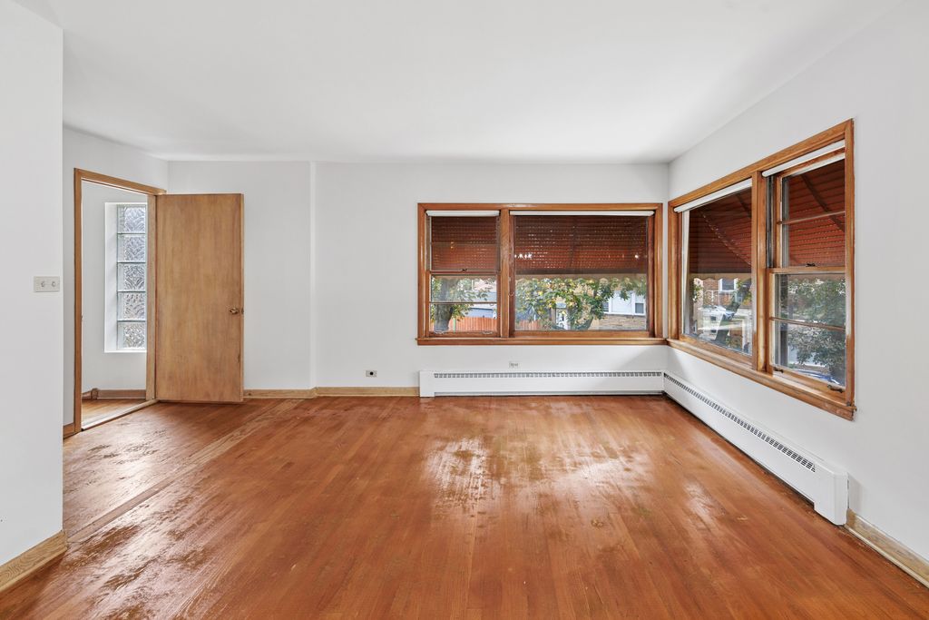 6046 W Miami Avenue, Chicago, IL 60646 — photo 2