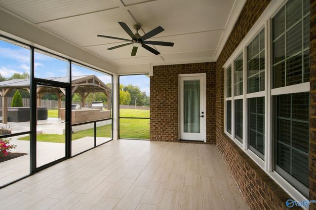 324 NE Merrydale Drive NE, Huntsville, AL 35811