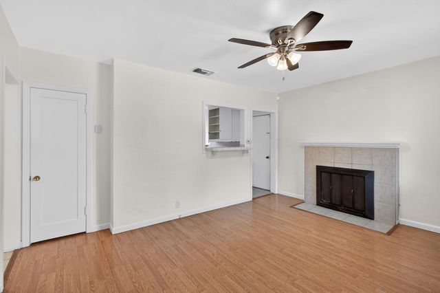 3705 Dayton St, Sacramento, CA 95838