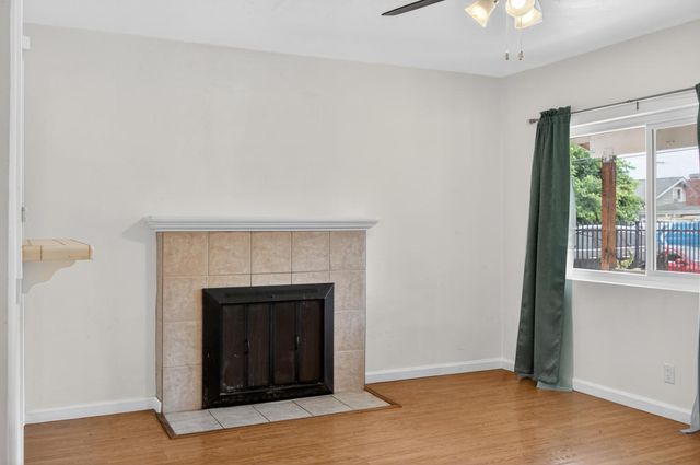 3705 Dayton St, Sacramento, CA 95838