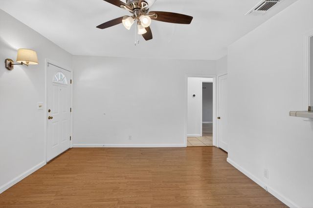 3705 Dayton St, Sacramento, CA 95838