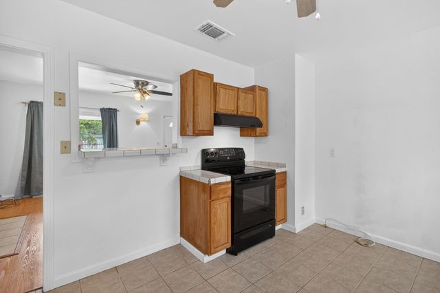 3705 Dayton St, Sacramento, CA 95838