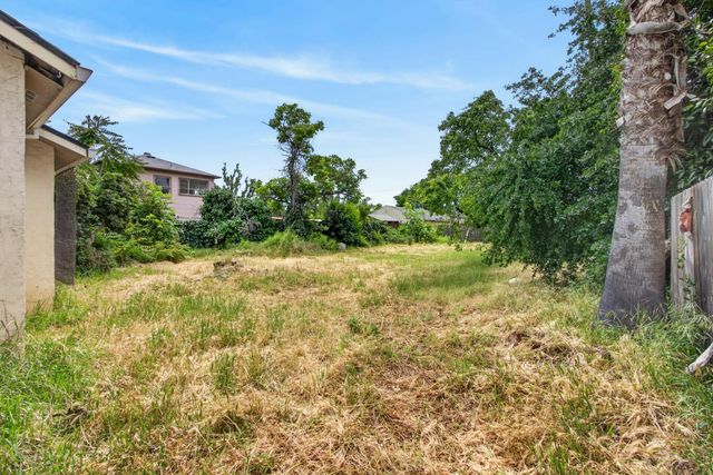 3705 Dayton St, Sacramento, CA 95838
