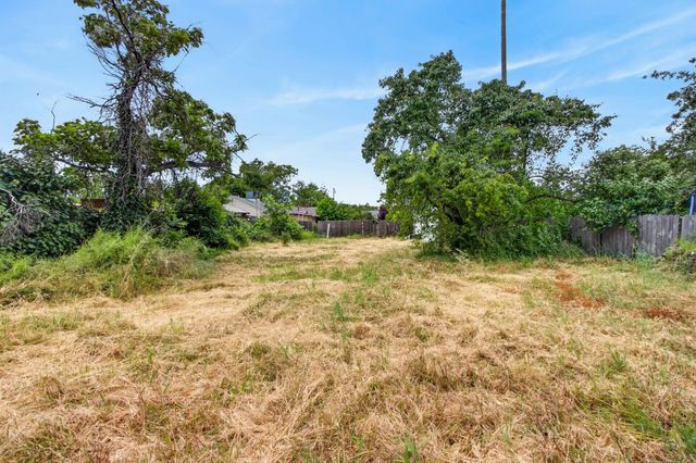3705 Dayton St, Sacramento, CA 95838