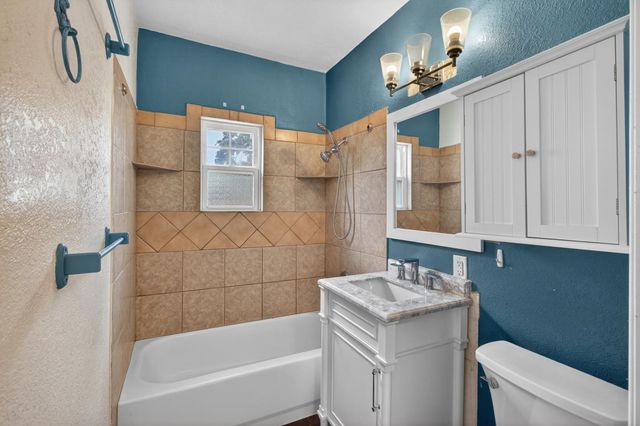 3705 Dayton St, Sacramento, CA 95838