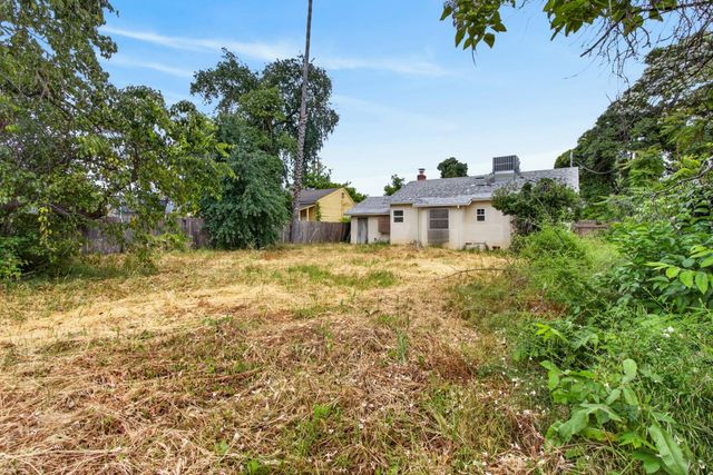 3705 Dayton St, Sacramento, CA 95838